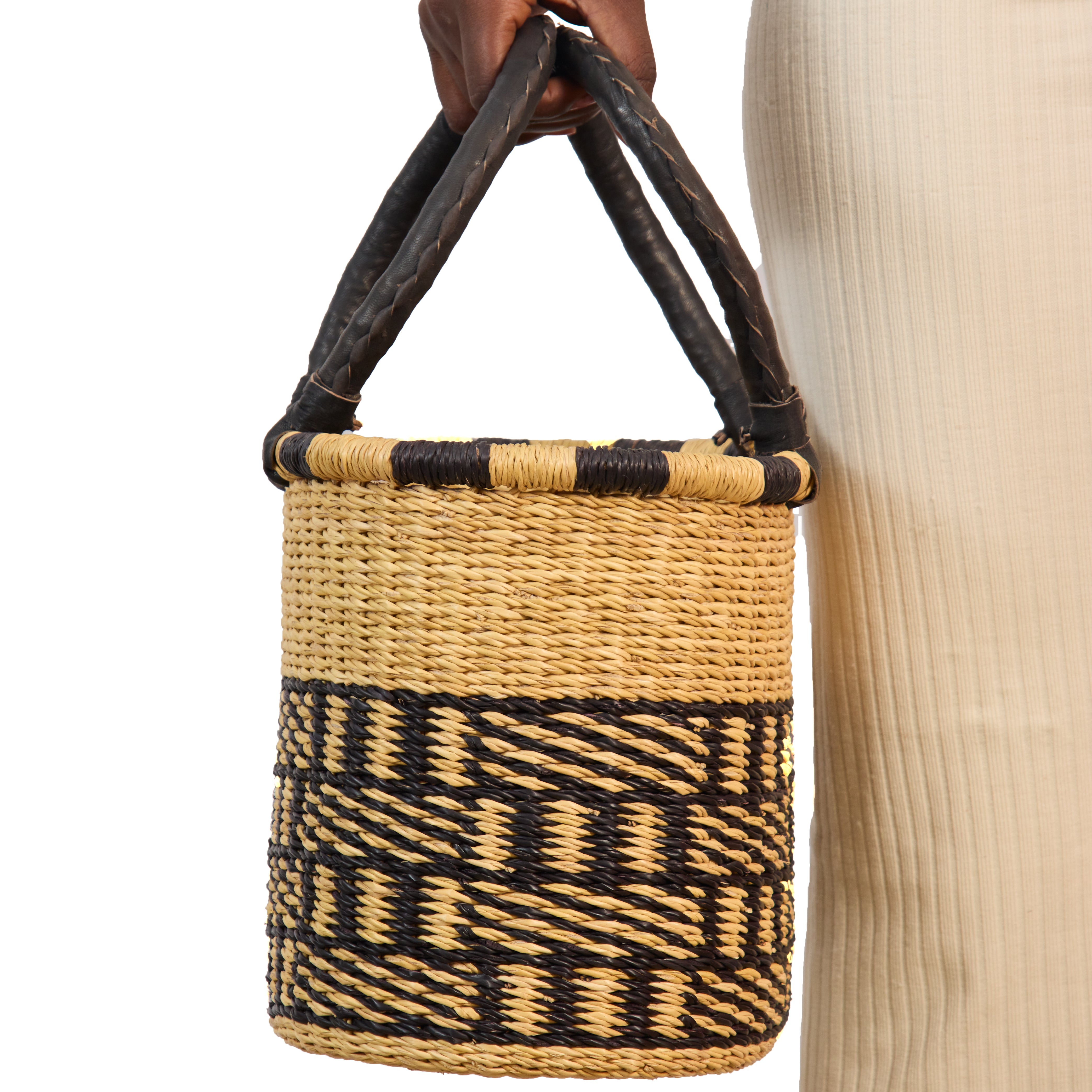 Handwoven Grass Basket<br>Oval Style