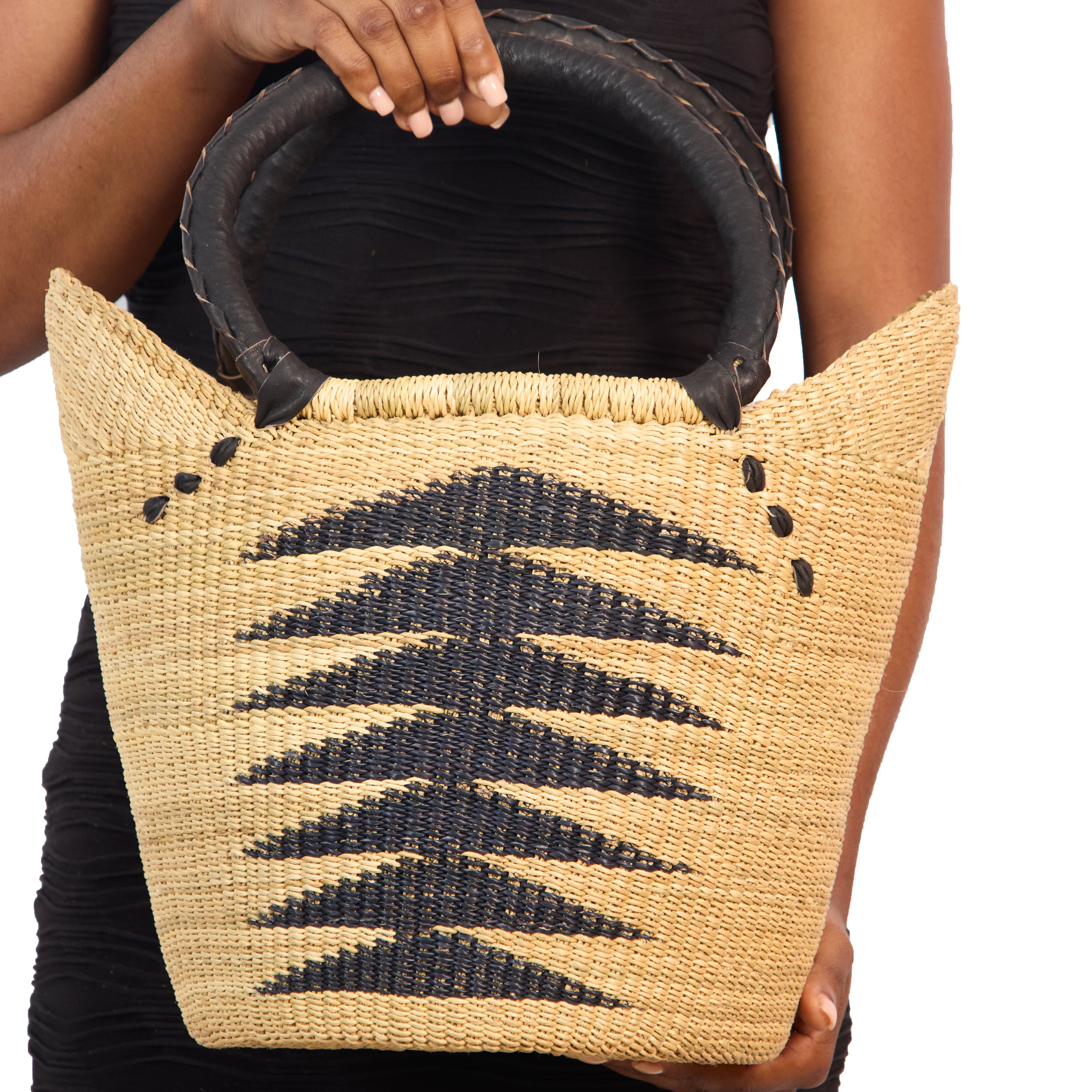 Handwoven Grass Basket<br>Winged Style